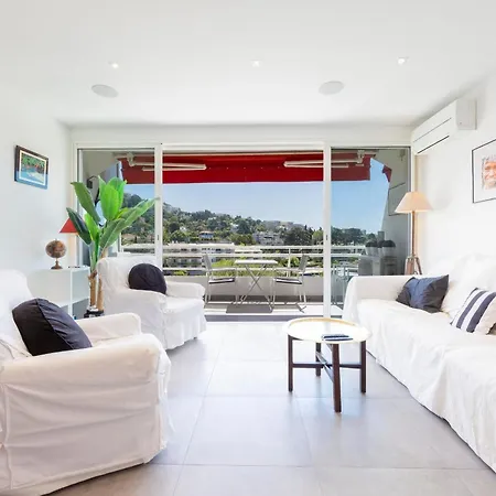 Fully Equipped 47 M2 Clear View On Californie Hills